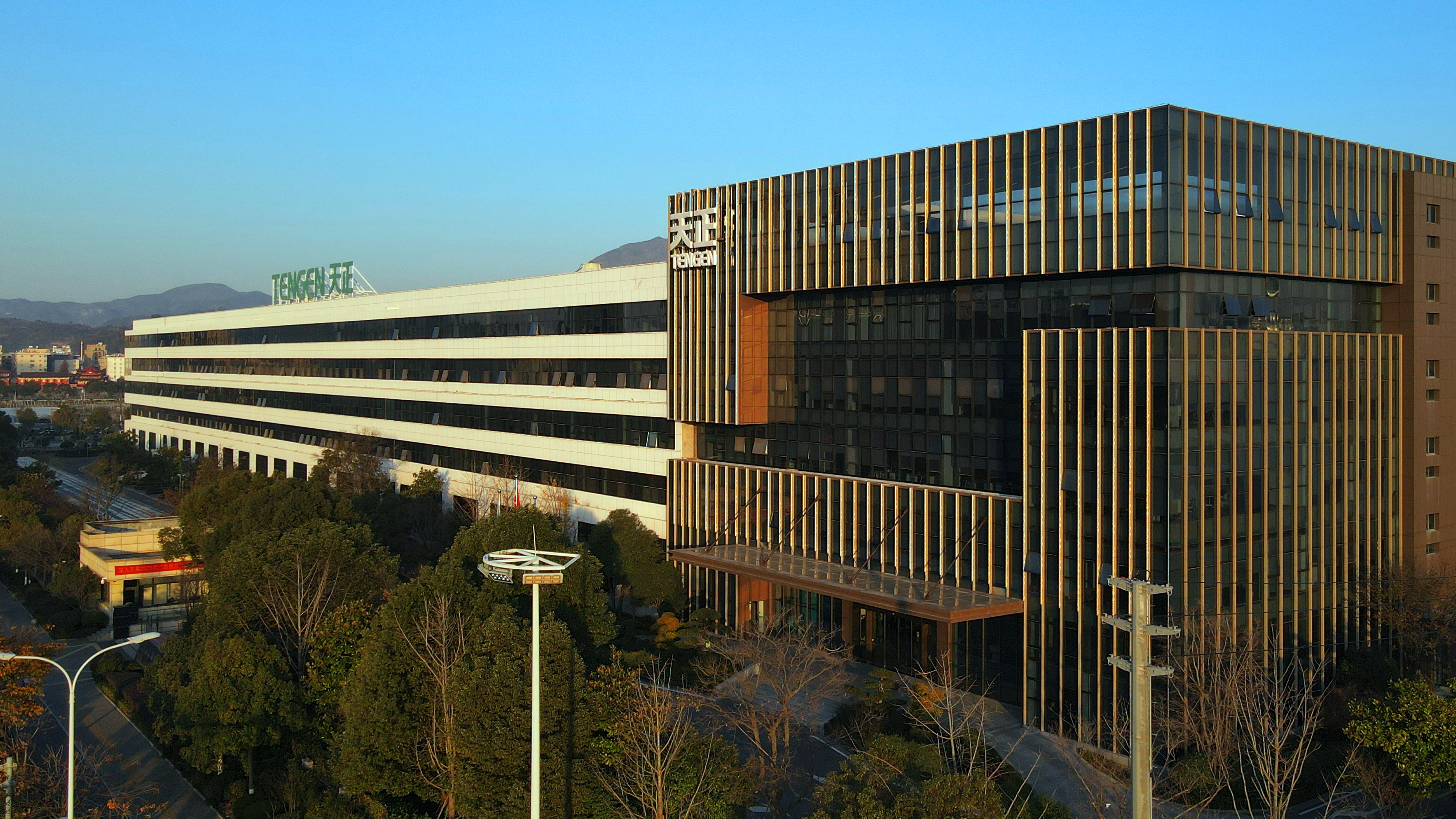 位列榜首！南宫28登录入口获评“最美工厂”荣誉